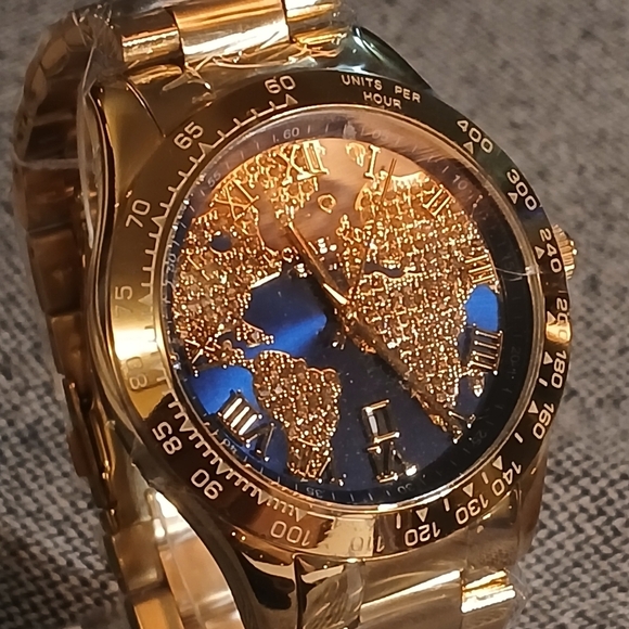 Micheal Kors Layton Blue Pave Crystal Dial MK 6243 Womens Watch - Picture 5 of 16